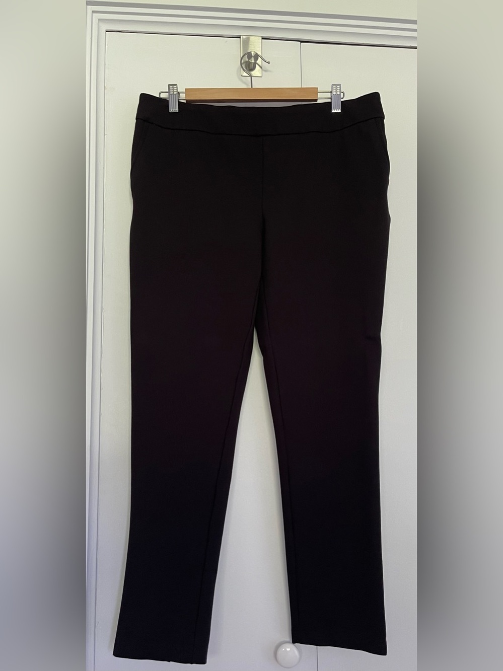 Versatile black pants - smoothing & comfy
